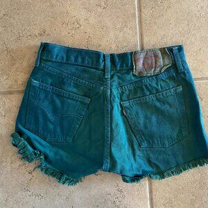 Levi Cut Off Shorts